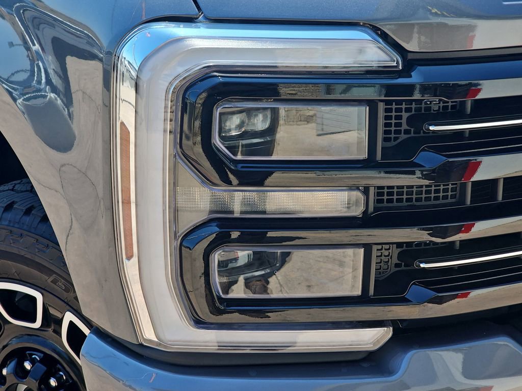 New 2026 Ford F350 Platinum w/ FX4 Off-Road Package image 35