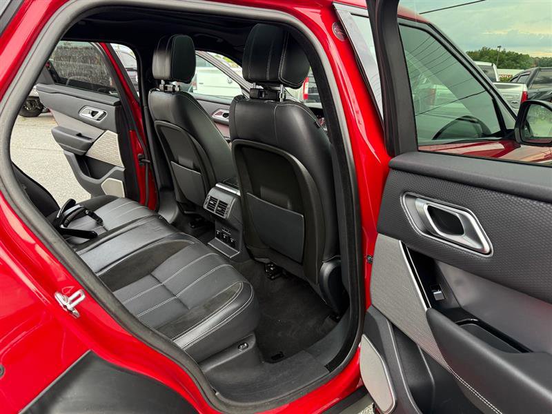 Used 2018 Land Rover Range Rover Velar R-Dynamic SE image 18