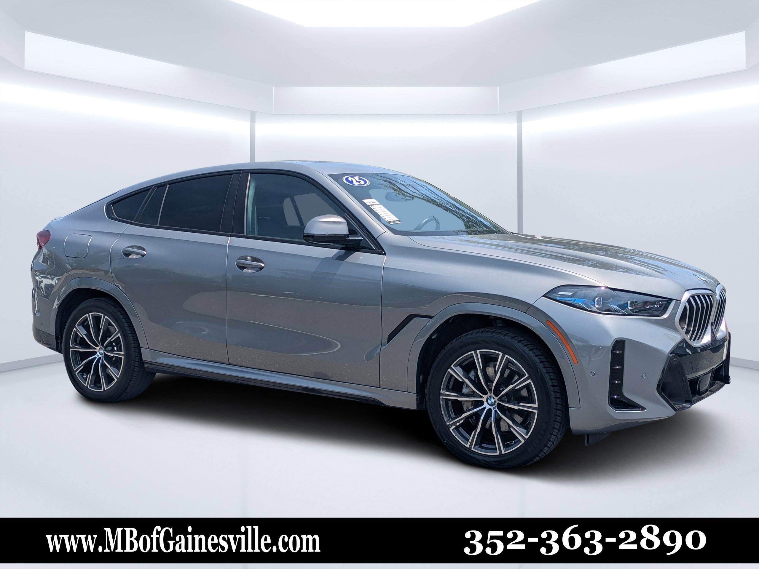 Used 2025 BMW X6 xDrive40i AWD/4WD image 1