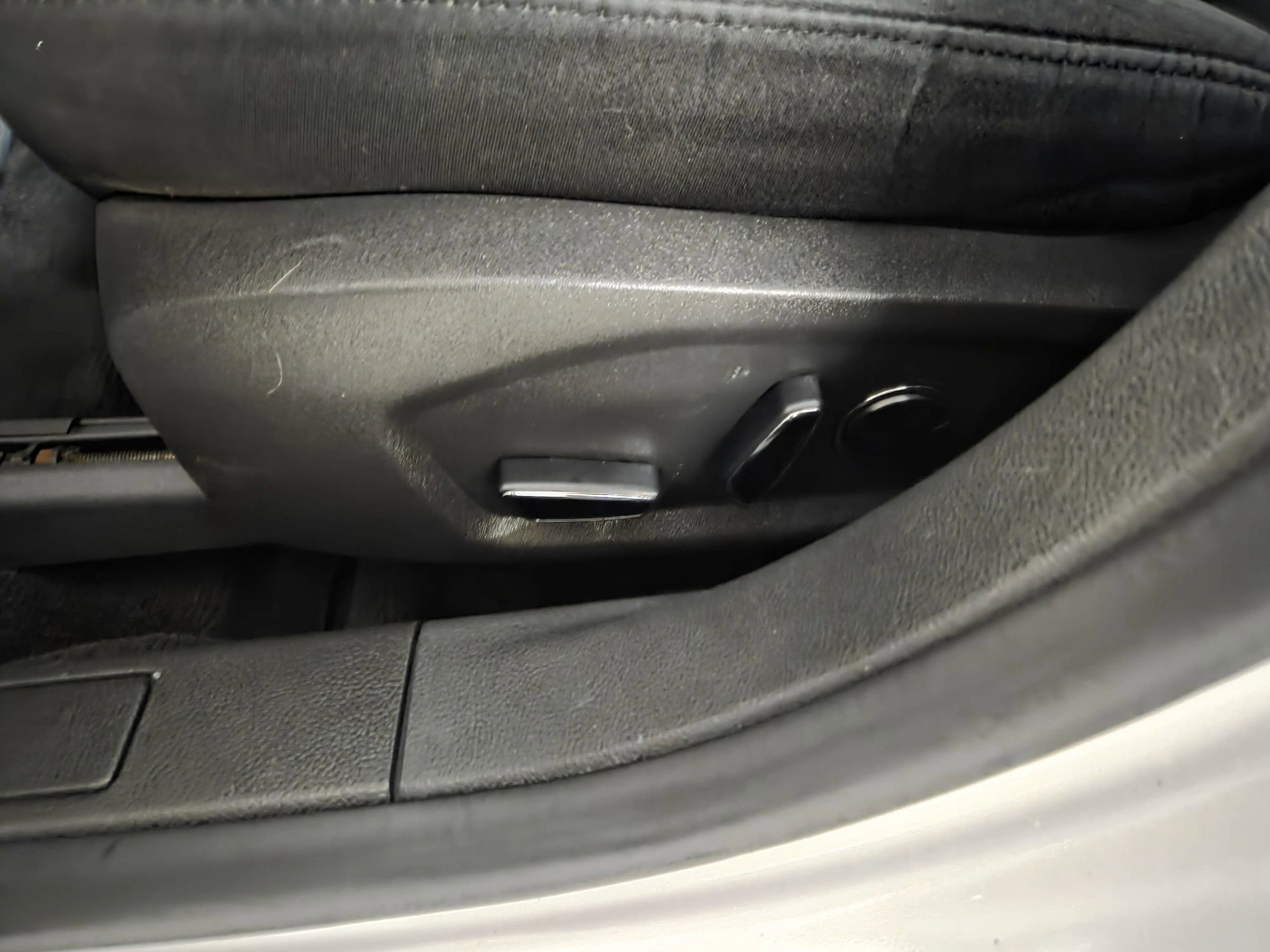 Used 2013 Ford Fusion SE FWD image 15