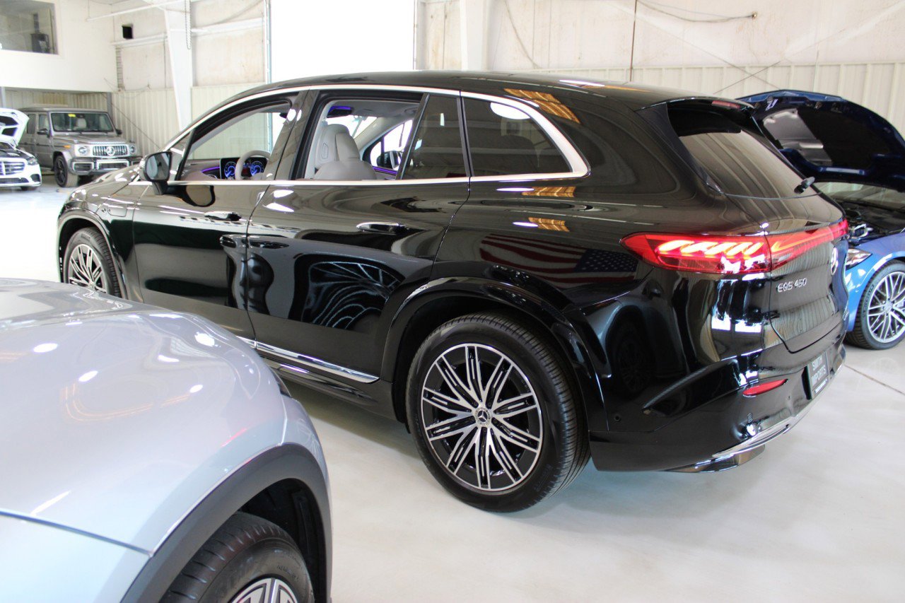 Used 2023 Mercedes-Benz EQS 450+ 4MATIC SUV image 42