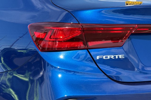 Used 2024 Kia Forte LXS w/ LXS Technology Package FWD image 23