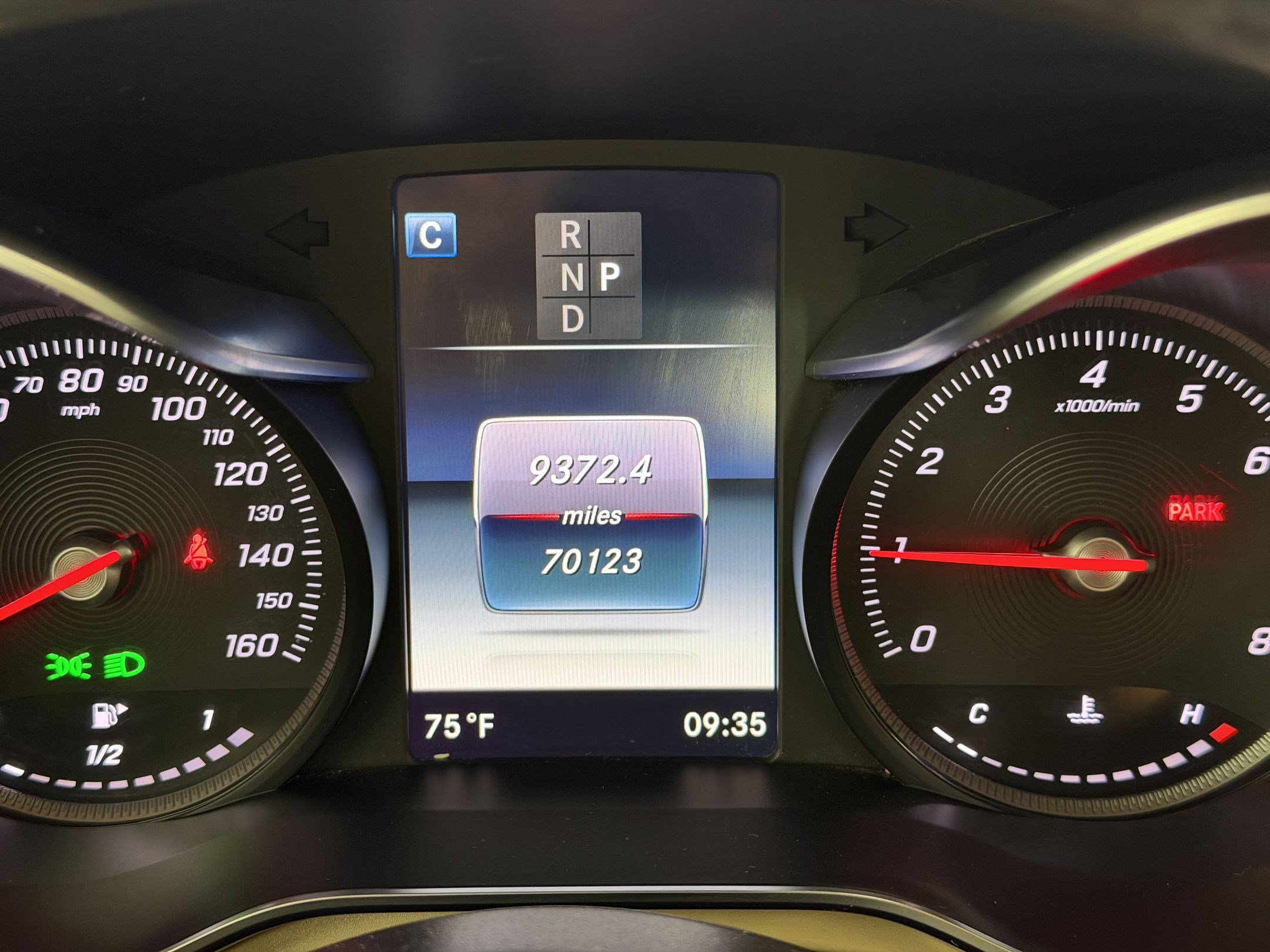 Used 2019 Mercedes-Benz GLC 300 4MATIC image 22