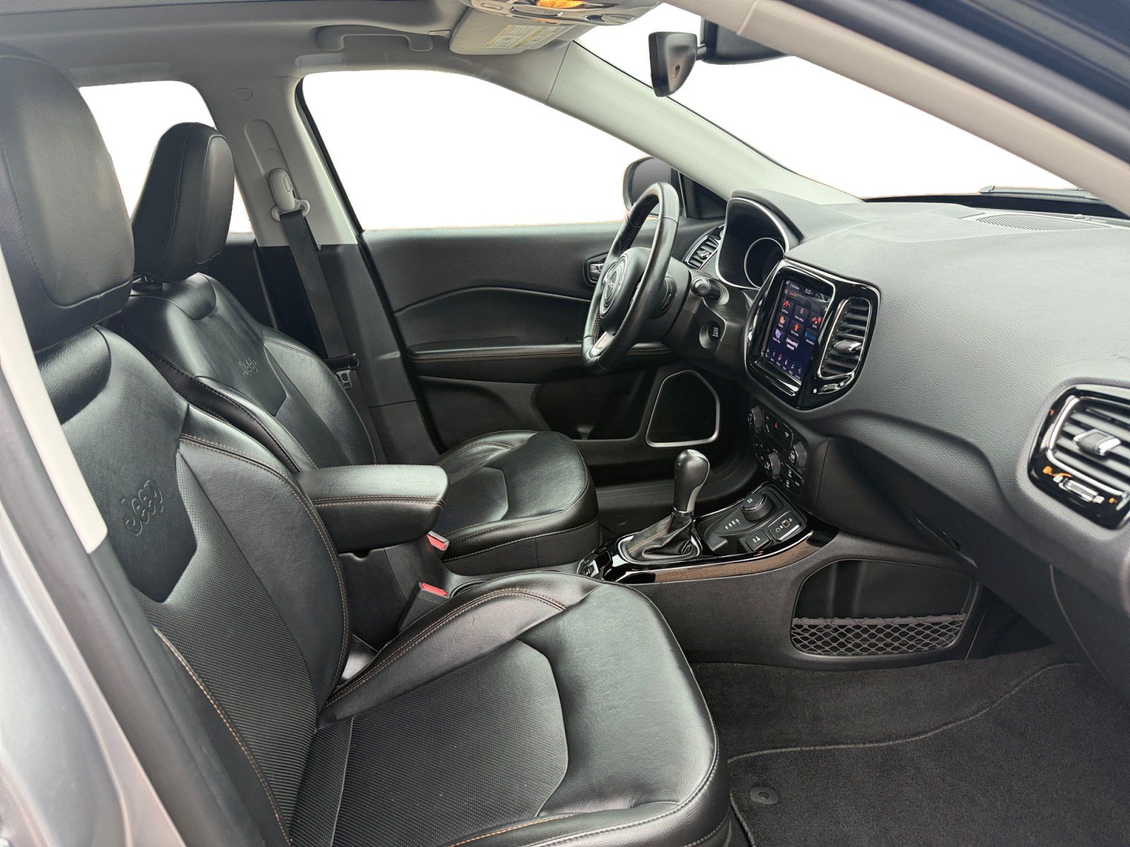 Used 2018 Jeep Compass Limited w/ Navigation Group AWD/4WD image 15