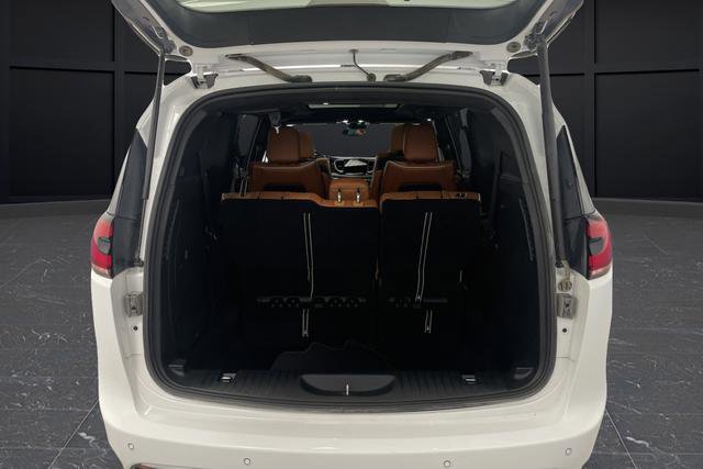 Certified 2024 Chrysler Pacifica Pinnacle image 16