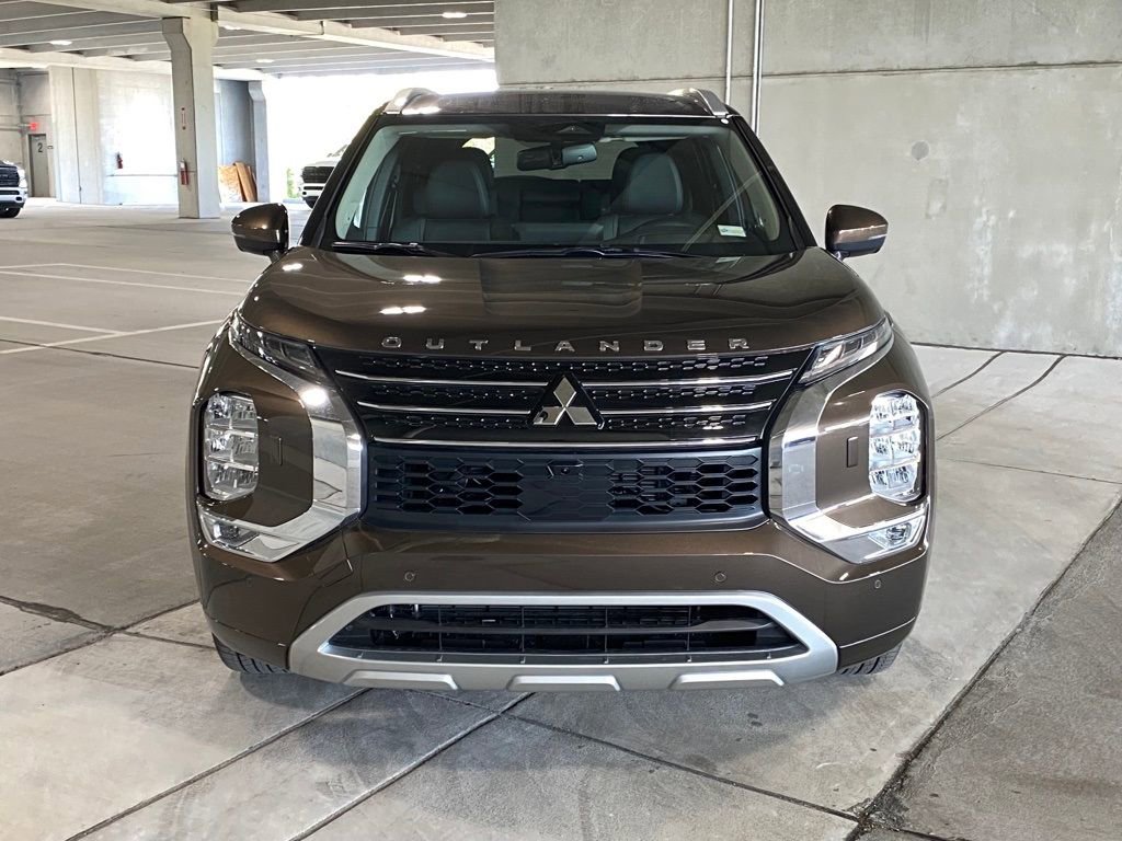New 2023 Mitsubishi Outlander SEL image 6