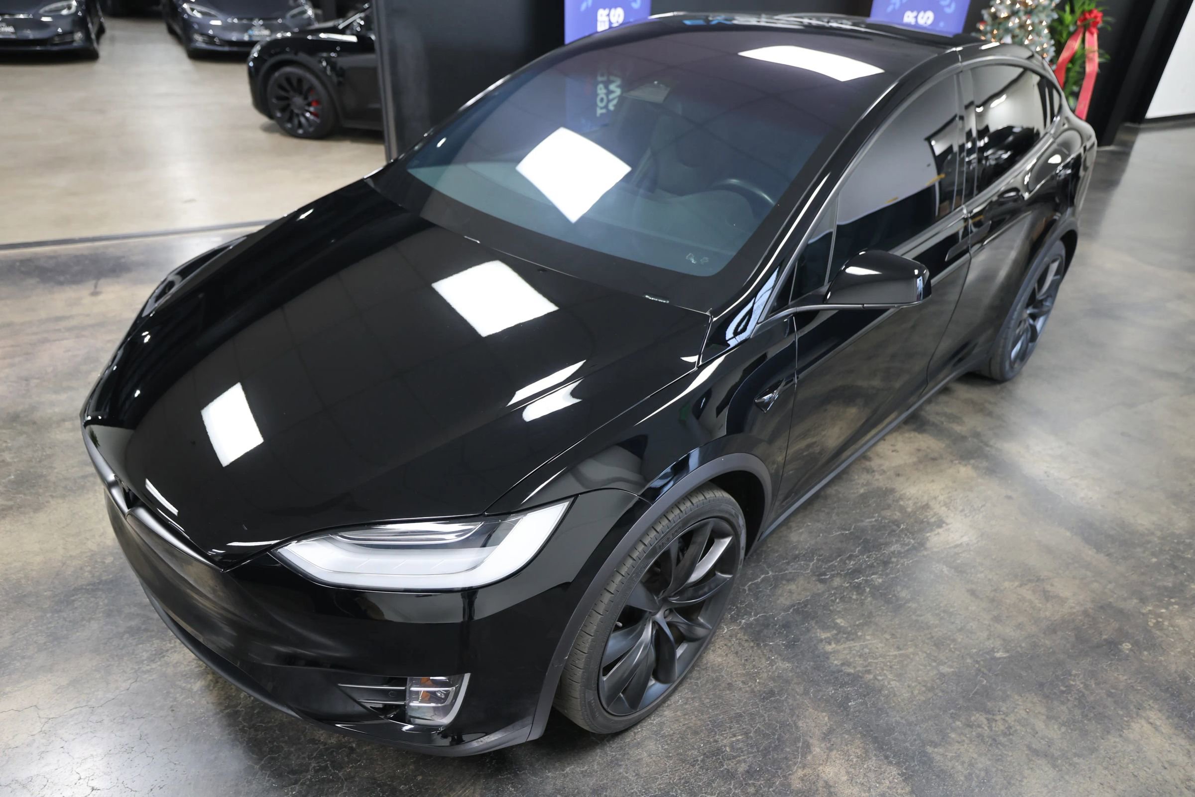 Used 2020 Tesla Model X Long Range image 9