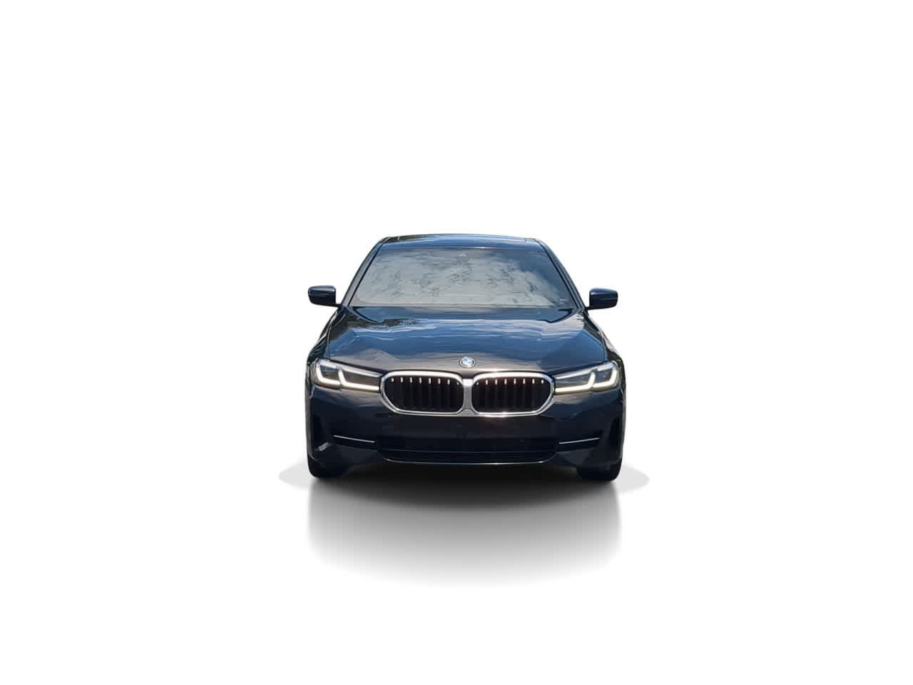 Used 2022 BMW 530i w/ M Sport Package RWD image 3
