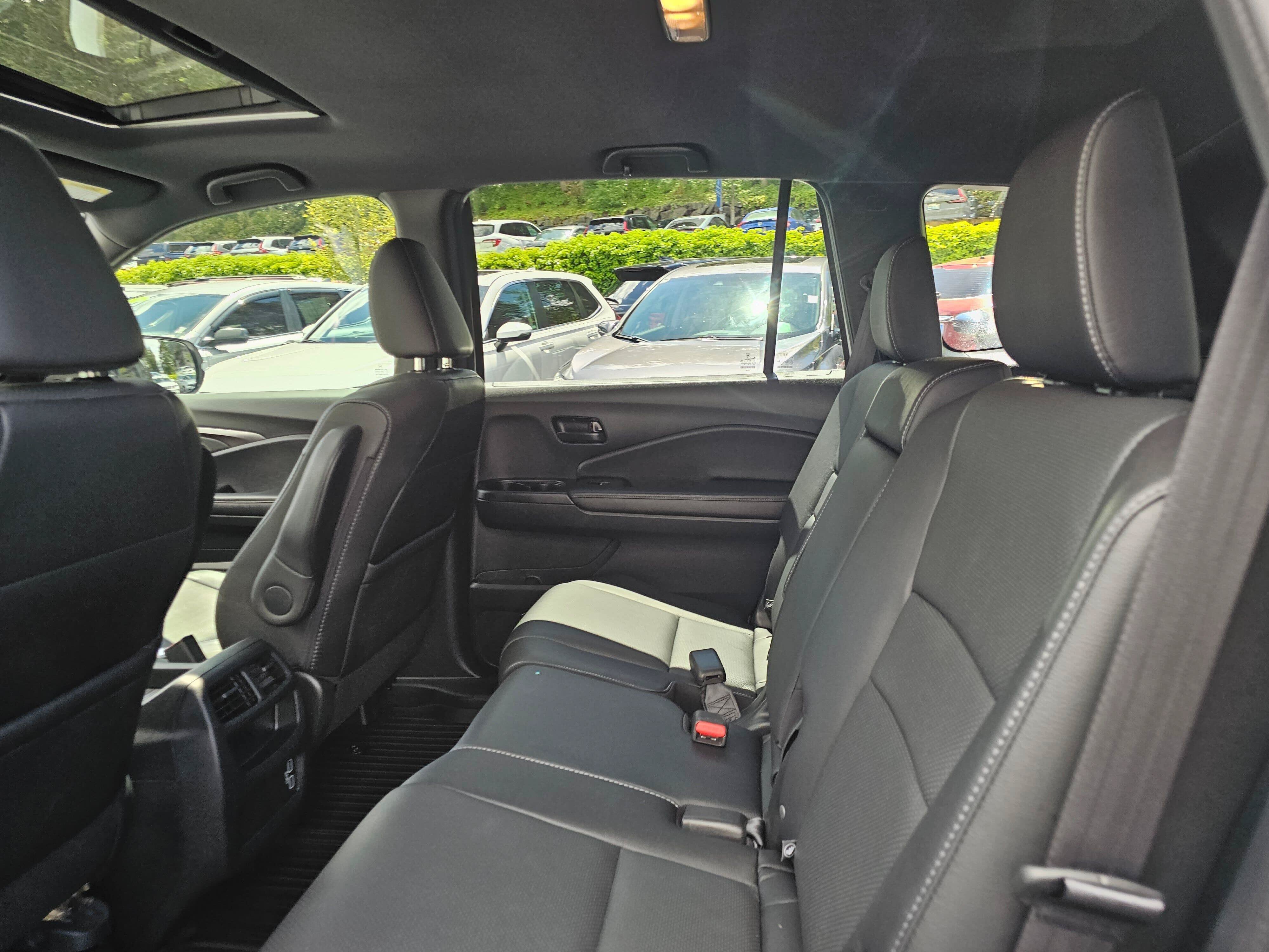 Used 2023 Honda Passport EX-L image 18