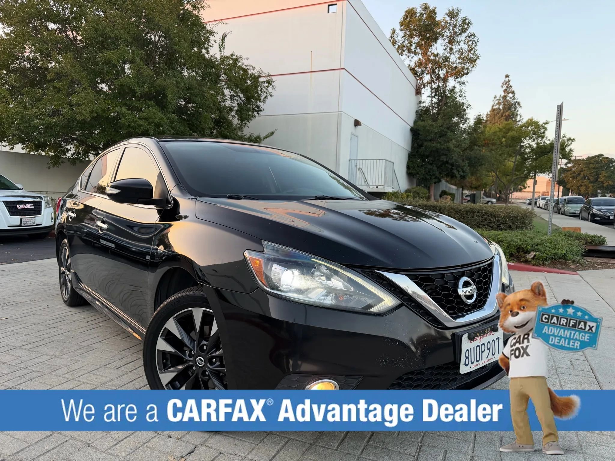 Used 2019 Nissan Sentra SR image 2