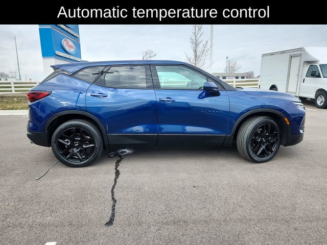 Used 2023 Chevrolet Blazer LT image 10