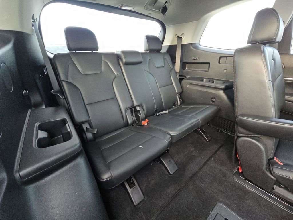 Used 2025 Kia Telluride S image 4