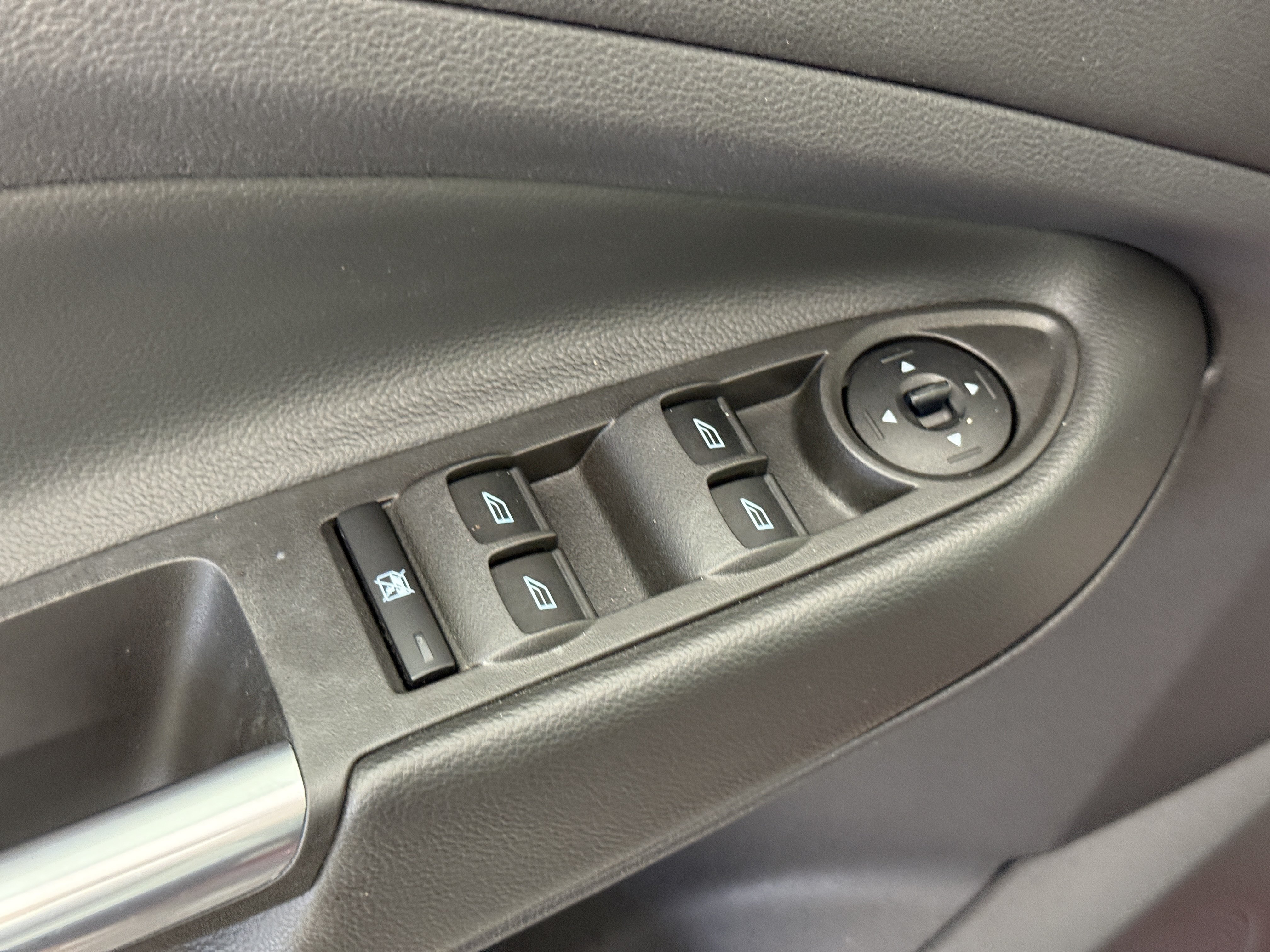 Used 2014 Ford Escape SE w/ SE Chrome Package FWD image 15