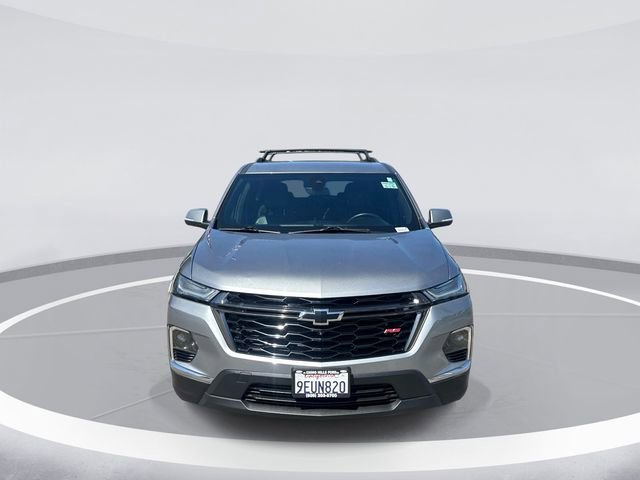 Used 2023 Chevrolet Traverse RS FWD image 2