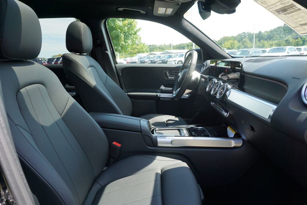 New 2025 Mercedes-Benz GLB 250 4MATIC image 64