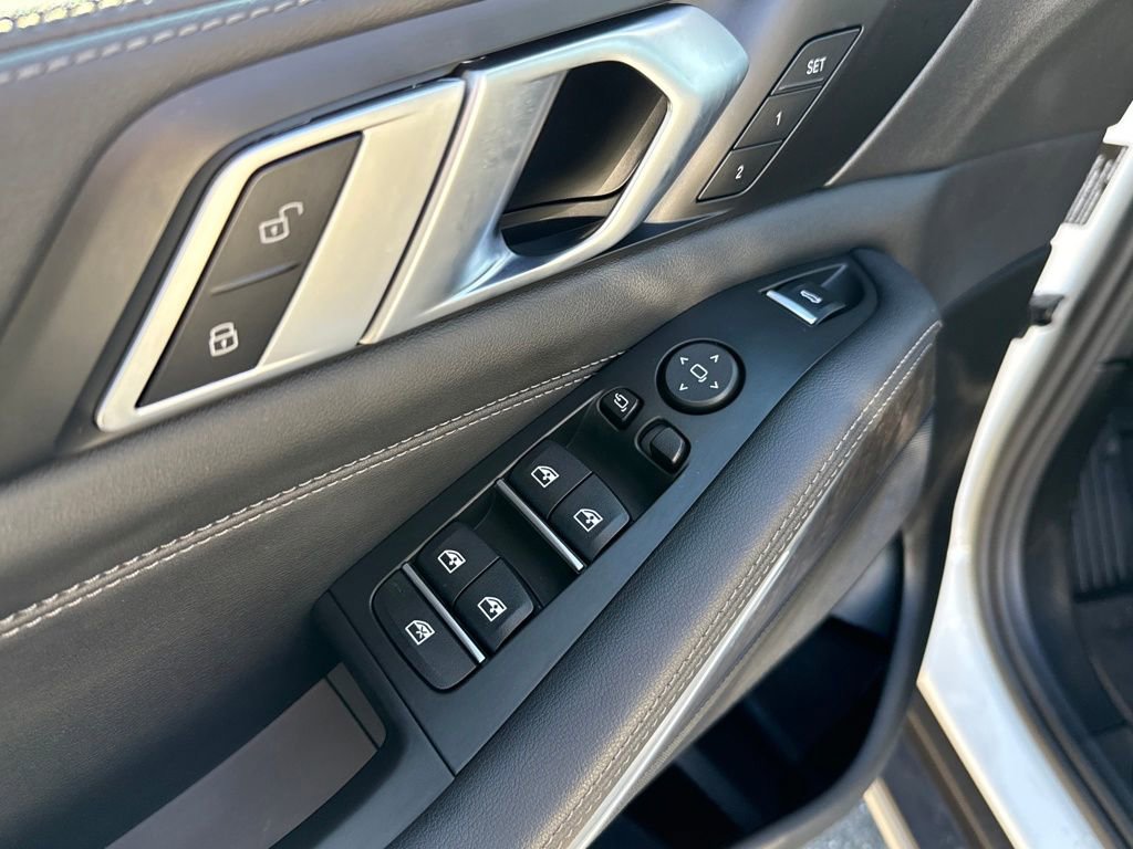 Used 2025 BMW X5 xDrive40i image 13