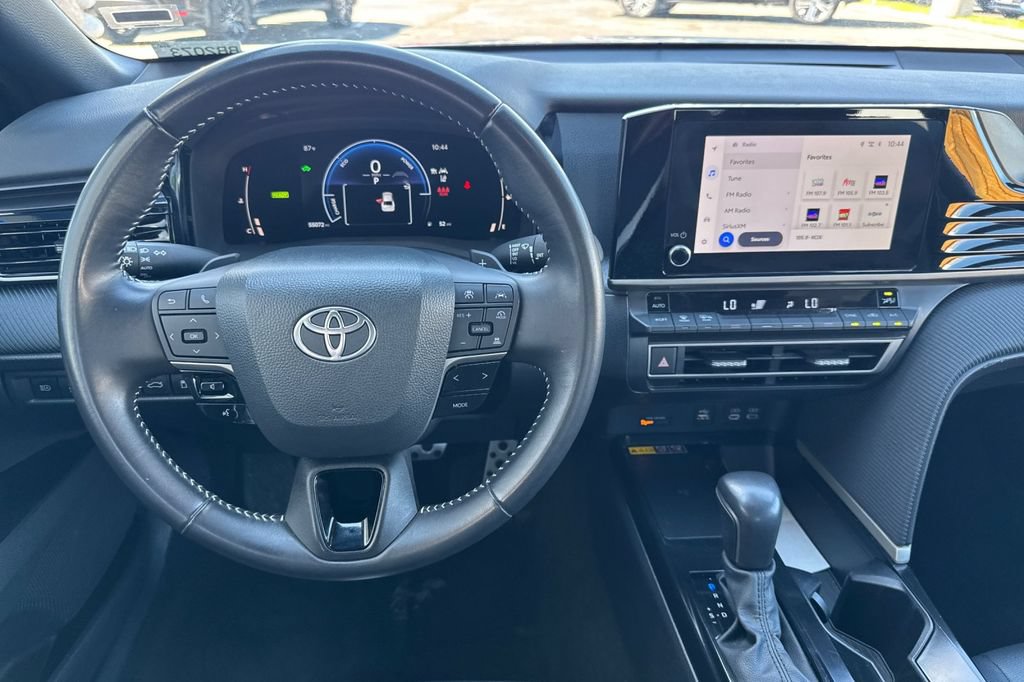 Used 2025 Toyota Camry SE FWD image 14