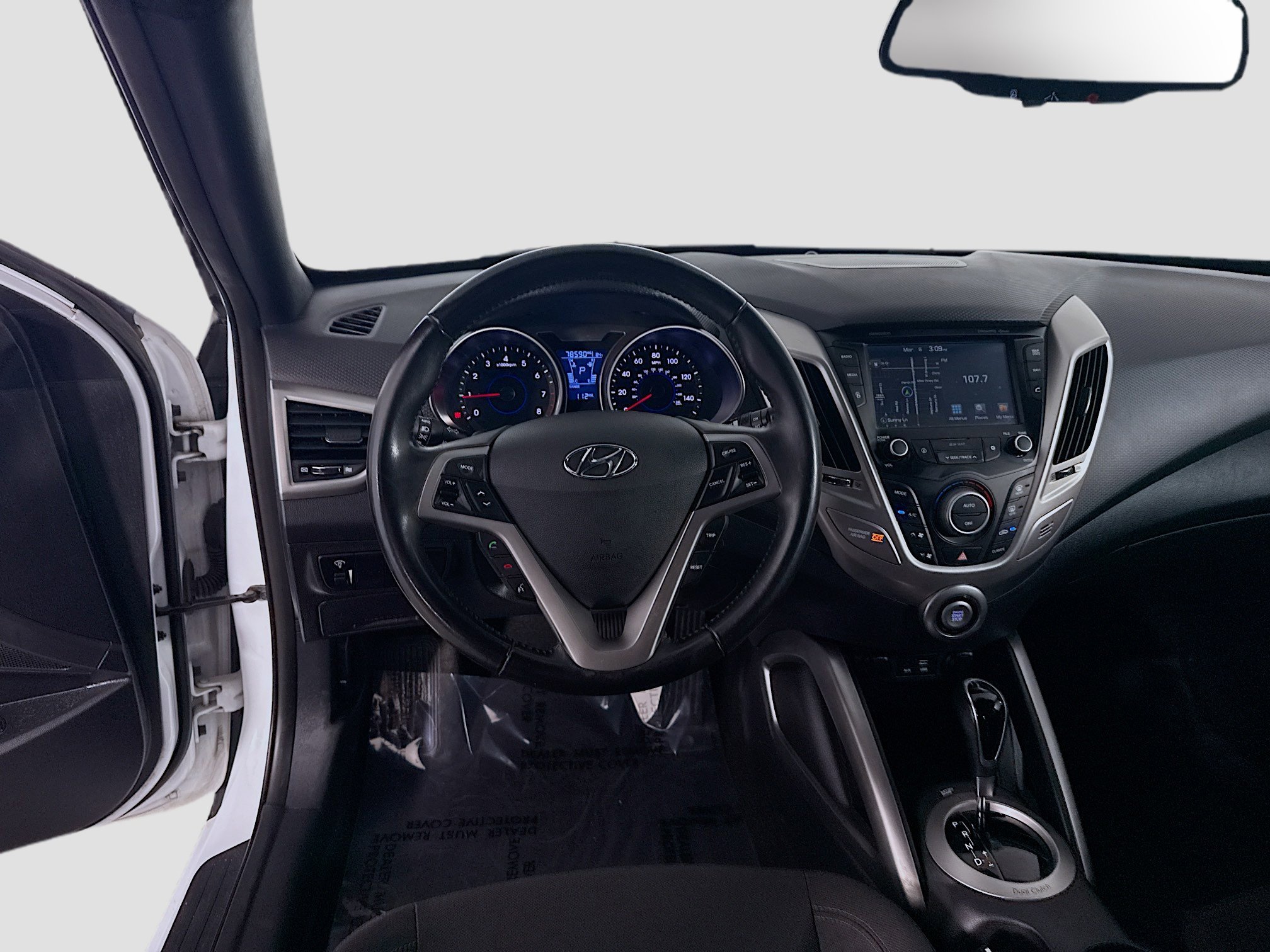 Used 2017 Hyundai Veloster Value Edition image 17