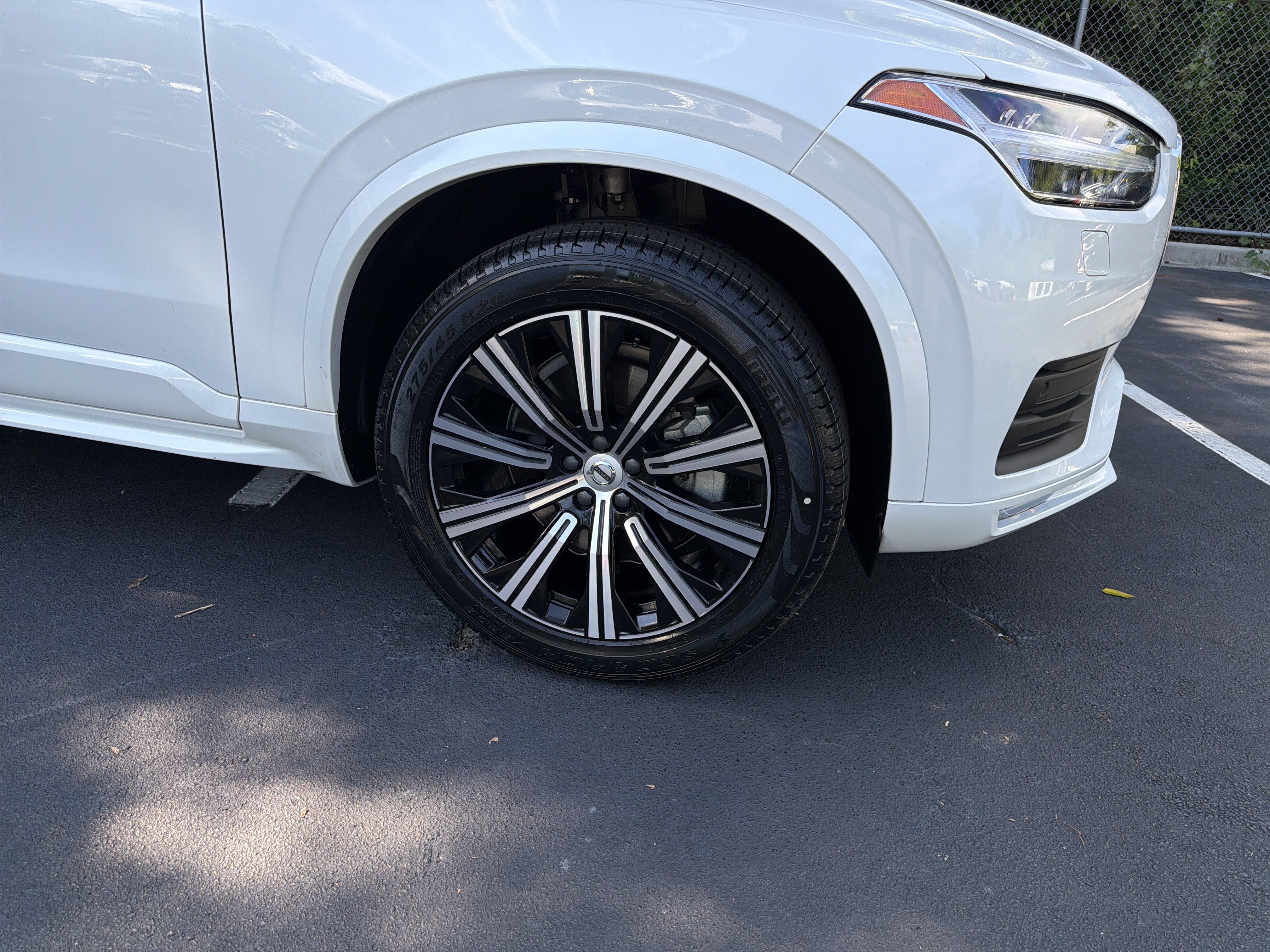 Certified 2023 Volvo XC90 B5 Core w/ Protection Package Premier AWD/4WD image 13