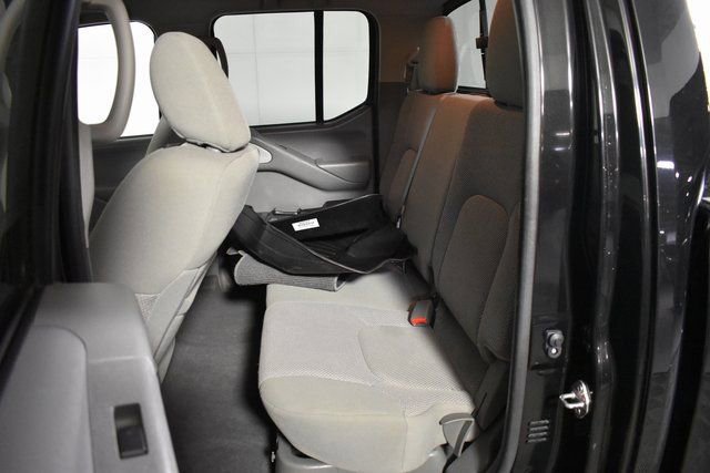 Used 2020 Nissan Frontier SV w/ Midnight Edition Floor Mats image 27