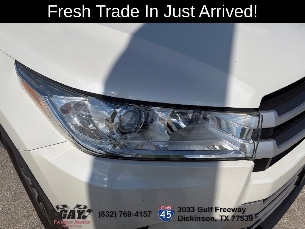 Used 2019 Toyota Highlander XLE AWD/4WD image 5