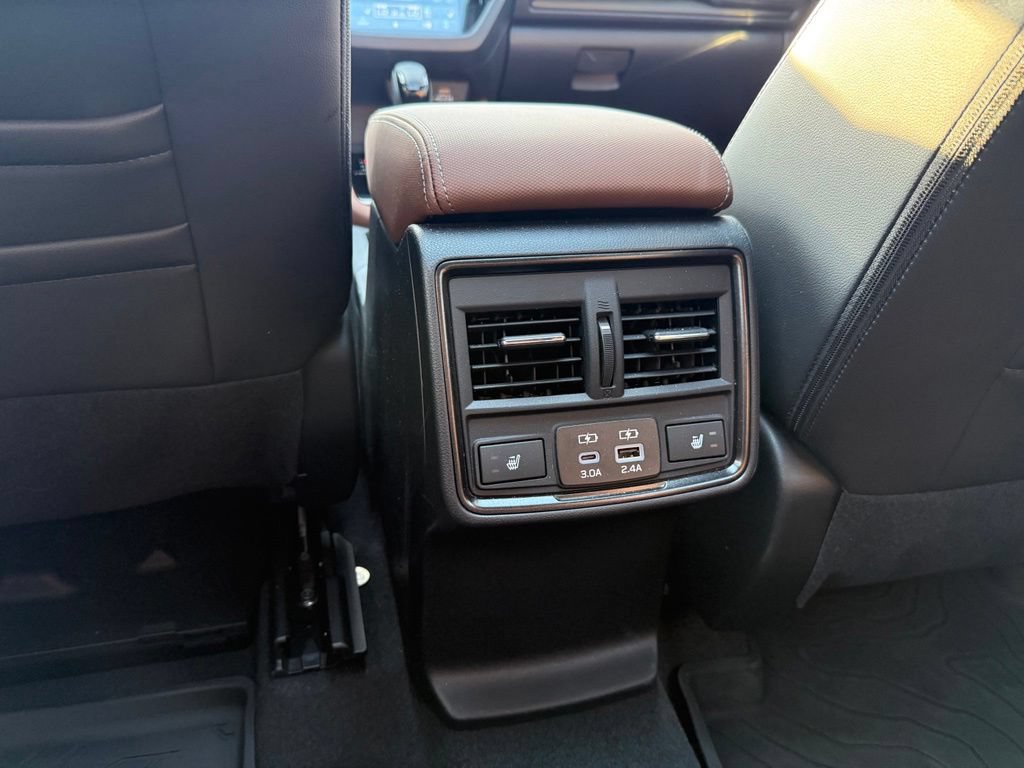 Used 2025 Subaru Forester Touring AWD/4WD image 27