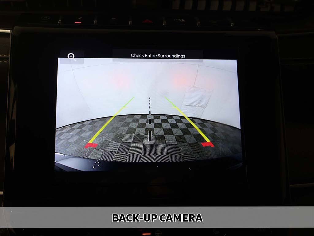 Used 2024 Jeep Grand Cherokee L Laredo image 5