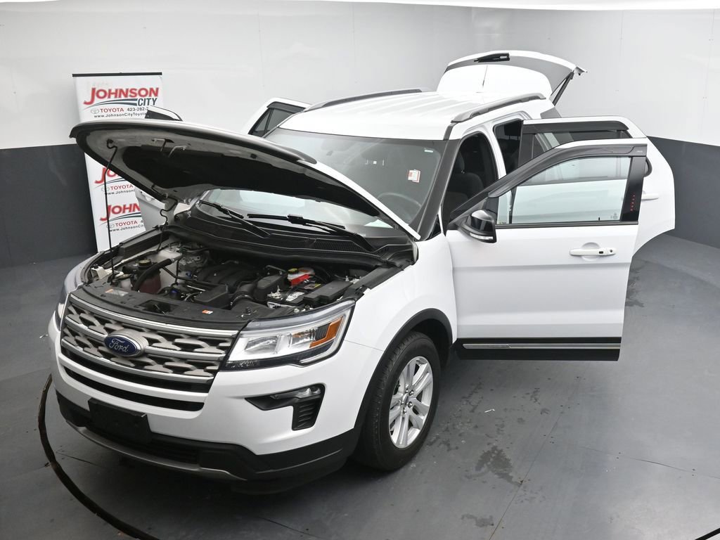 Used 2018 Ford Explorer XLT w/ Equipment Group 201A AWD/4WD image 44
