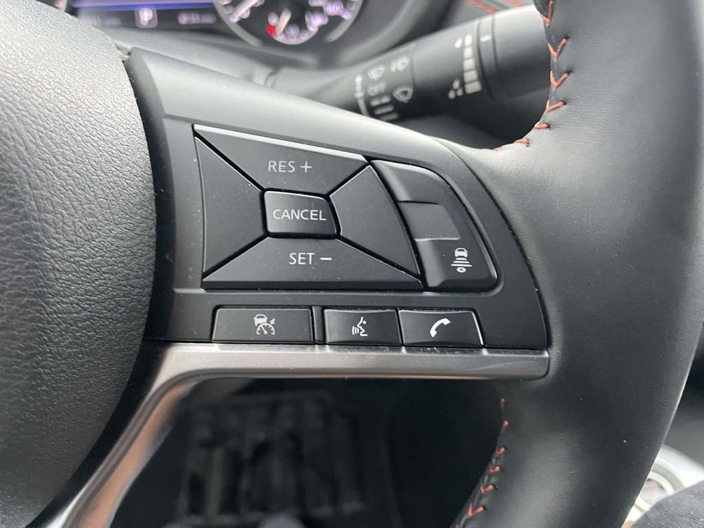 Used 2025 Nissan Sentra SR image 33