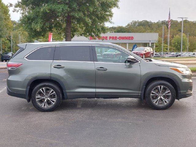 Used 2016 Toyota Highlander XLE AWD/4WD image 33