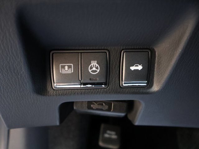 Used 2012 INFINITI M37 x w/ Deluxe Touring Pkg AWD/4WD image 42