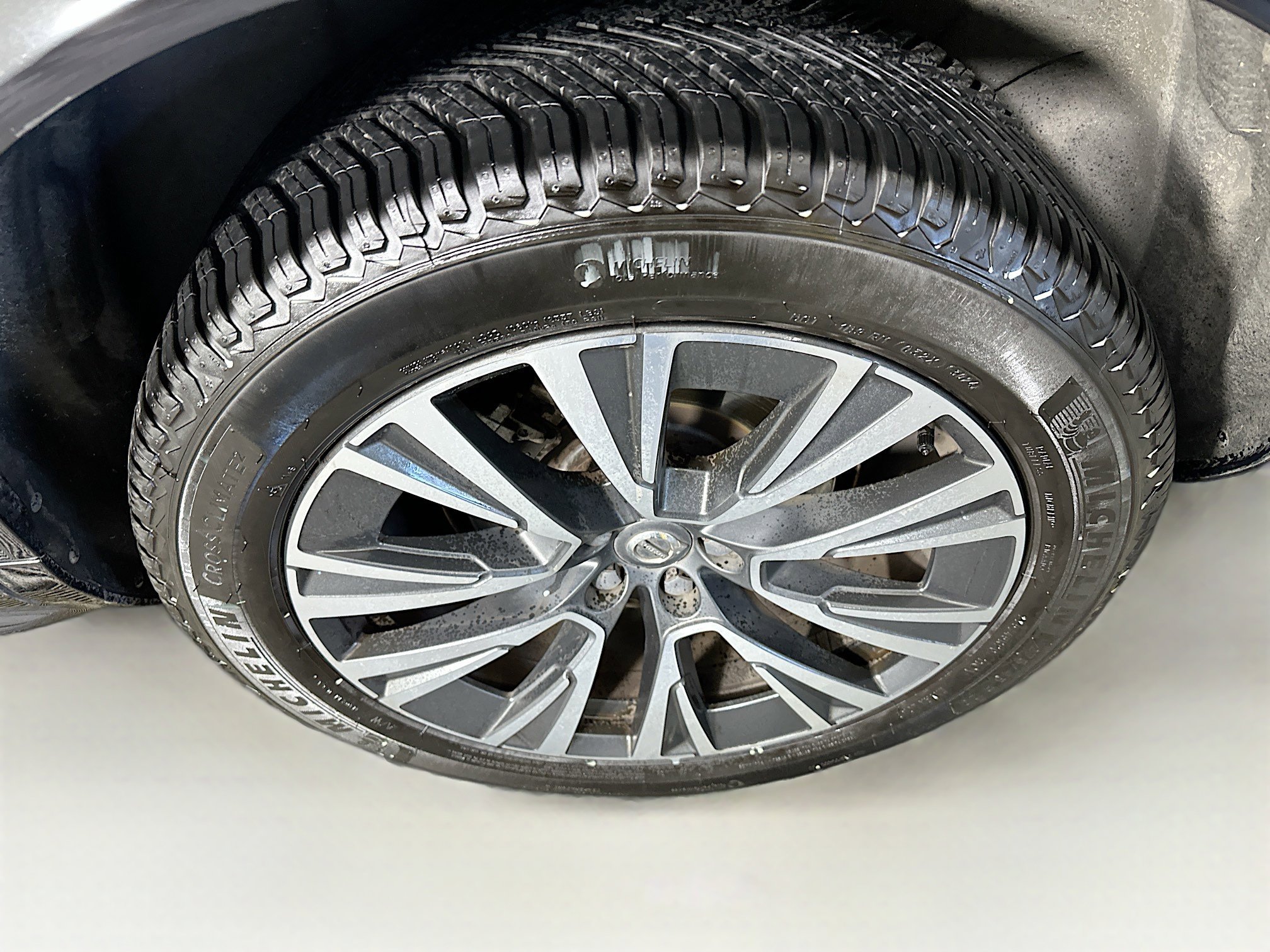 Used 2021 Volvo XC90 T5 Momentum w/ Protection Package Premier image 11