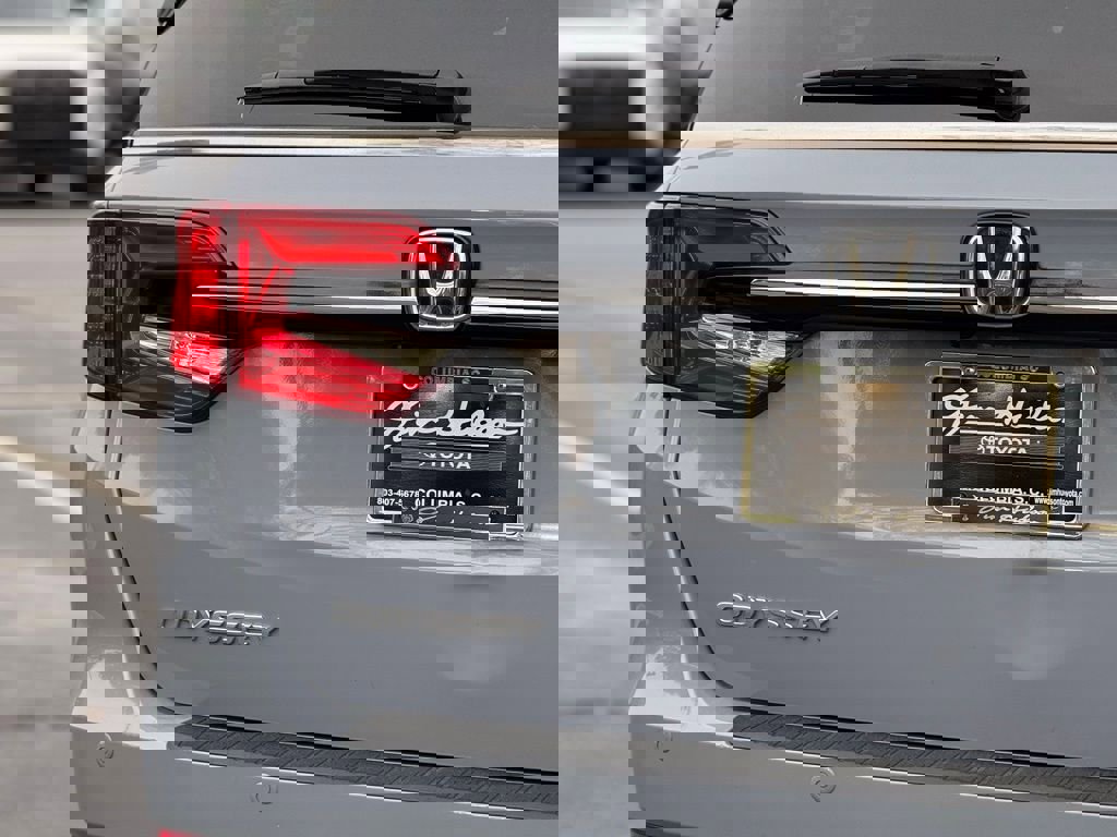 Used 2023 Honda Odyssey Touring image 14