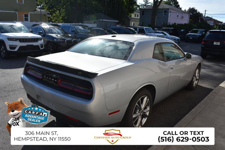 Used 2023 Dodge Challenger SXT w/ Cold Weather Group image 5