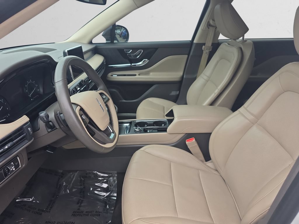 Used 2022 Lincoln Corsair AWD w/ Equipment Group 101A image 11