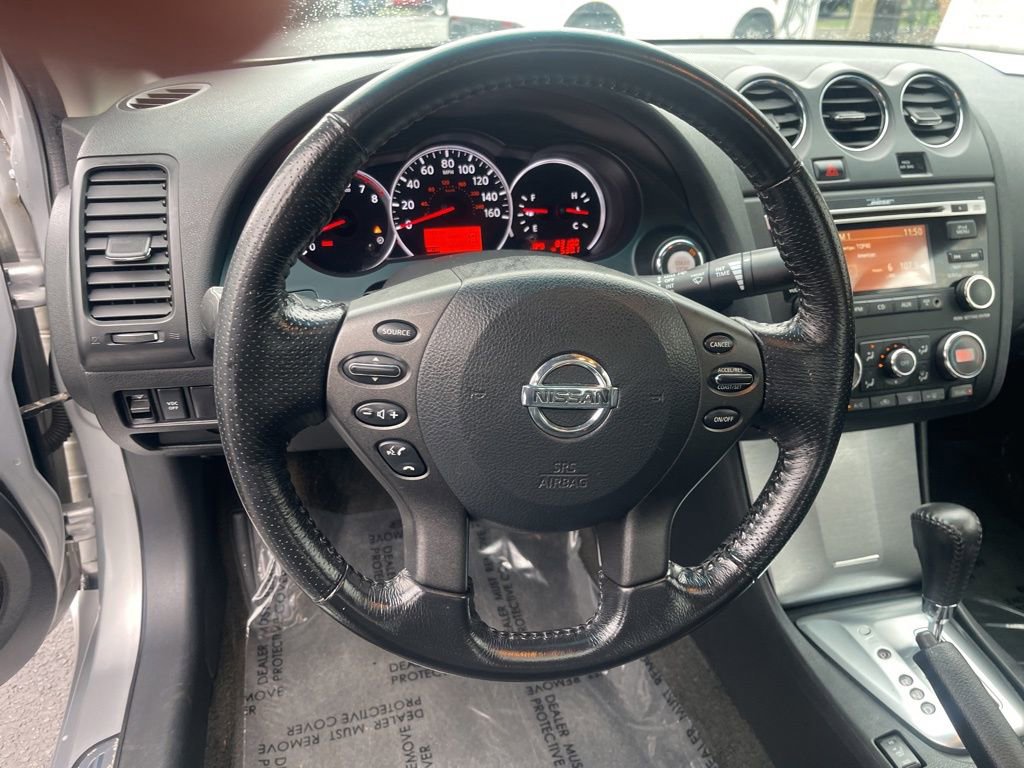 Used 2010 Nissan Altima 2.5 S w/ Premium Pkg image 11