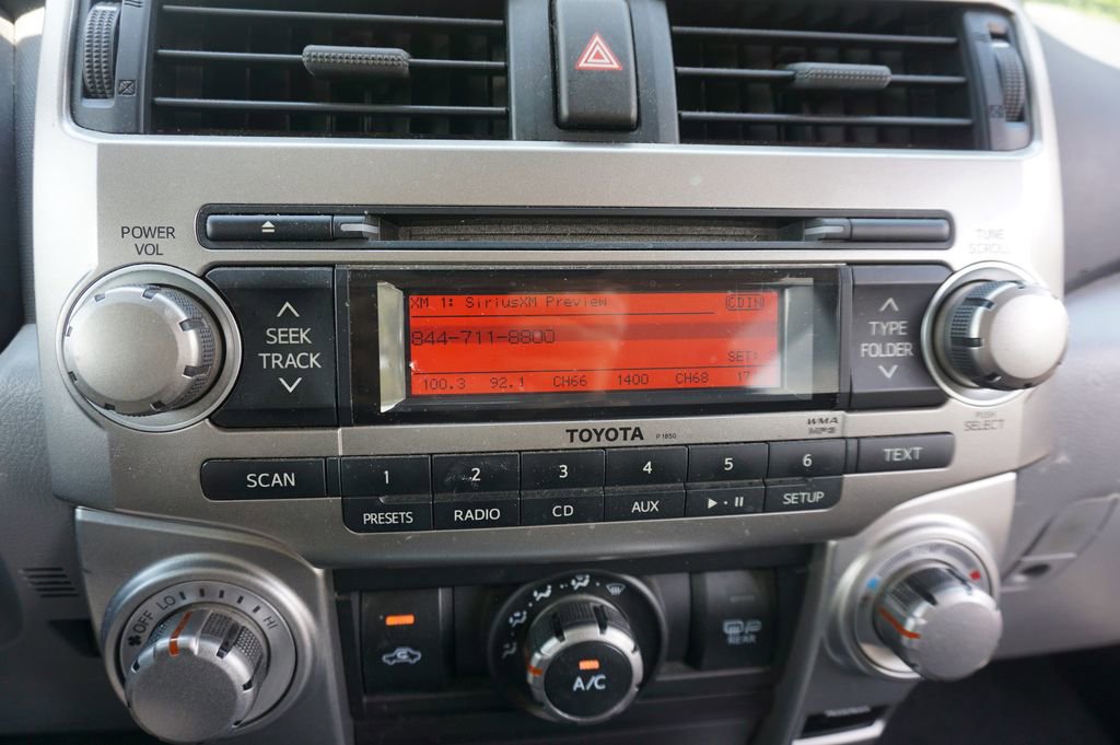 Used 2010 Toyota 4Runner SR5 AWD/4WD image 9