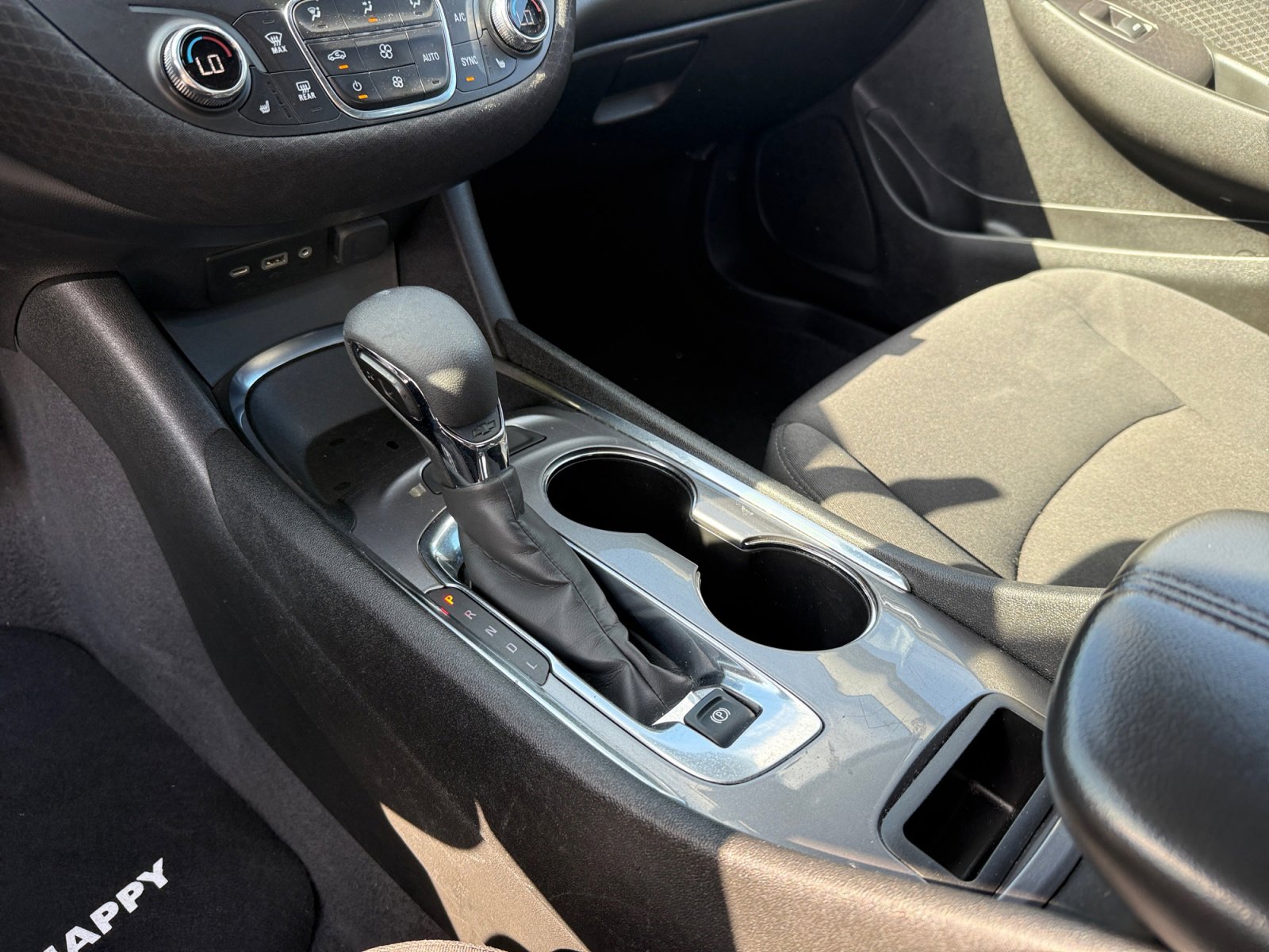 Used 2023 Chevrolet Malibu LT FWD image 13