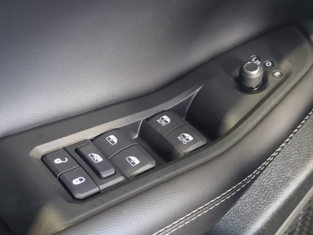 New 2025 Jeep Grand Cherokee Limited image 26