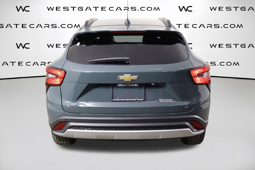 Used 2026 Chevrolet Trax LT w/ Driver Confidence Package FWD image 4