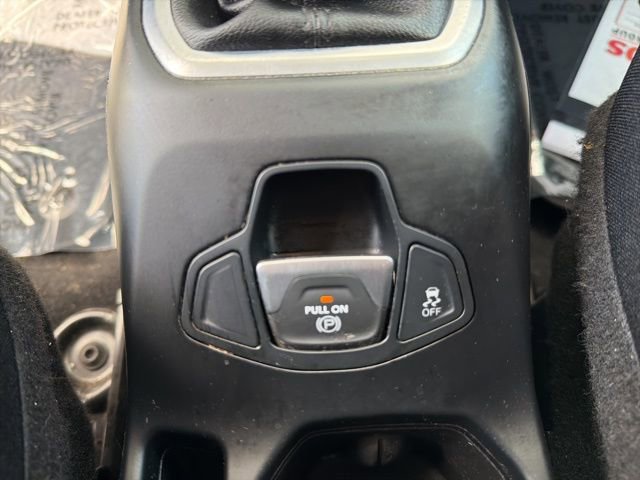 Used 2018 Jeep Renegade Sport w/ Power & Air Group AWD/4WD image 26