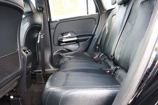 Used 2025 Mercedes-Benz GLA 250 image 14