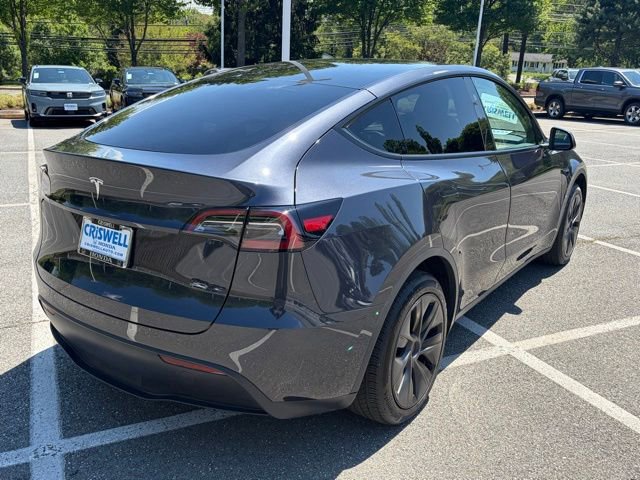 Used 2025 Tesla Model Y Long Range RWD image 8