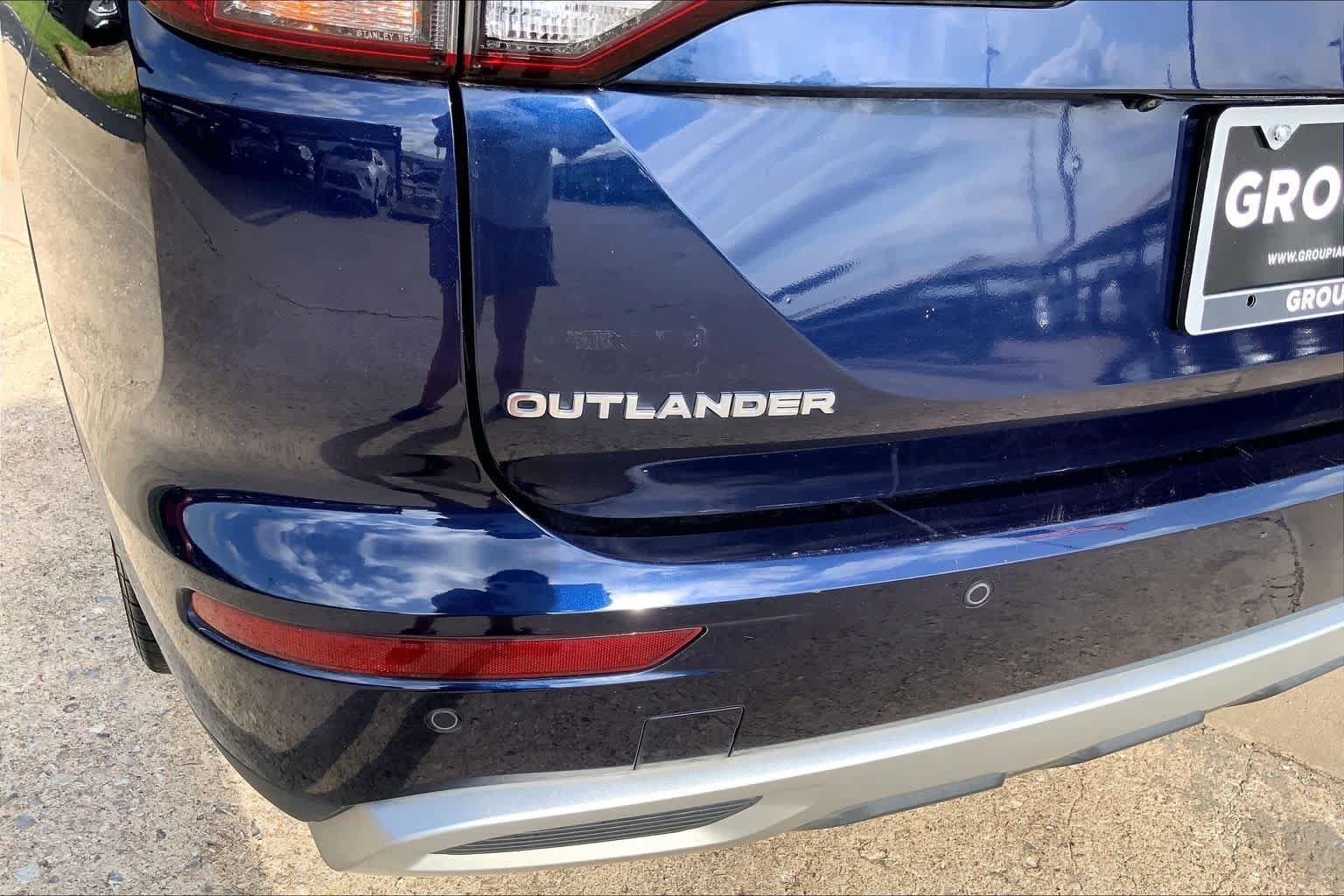 Used 2023 Mitsubishi Outlander SE AWD/4WD image 30