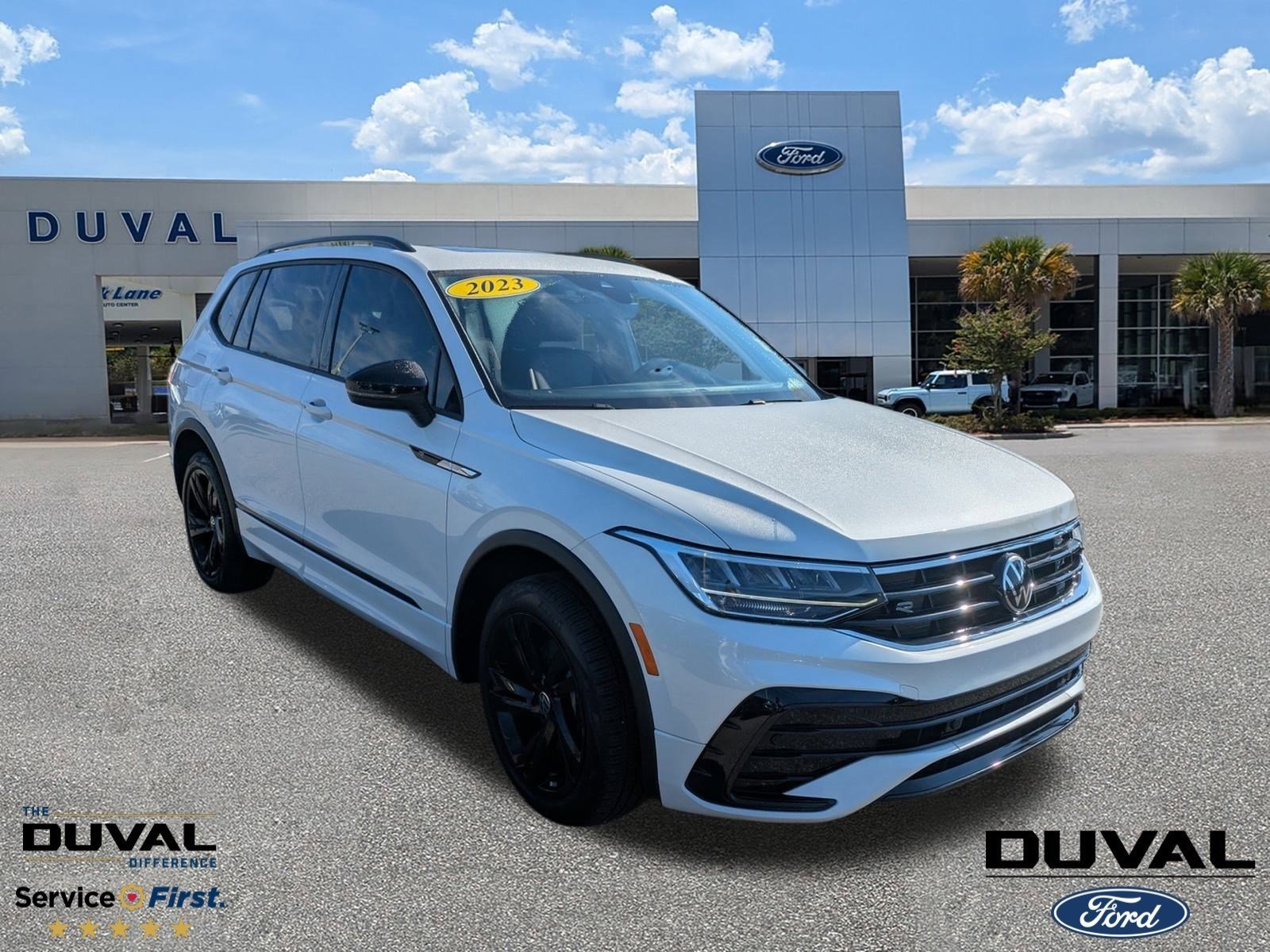 Used 2023 Volkswagen Tiguan SE R-Line
