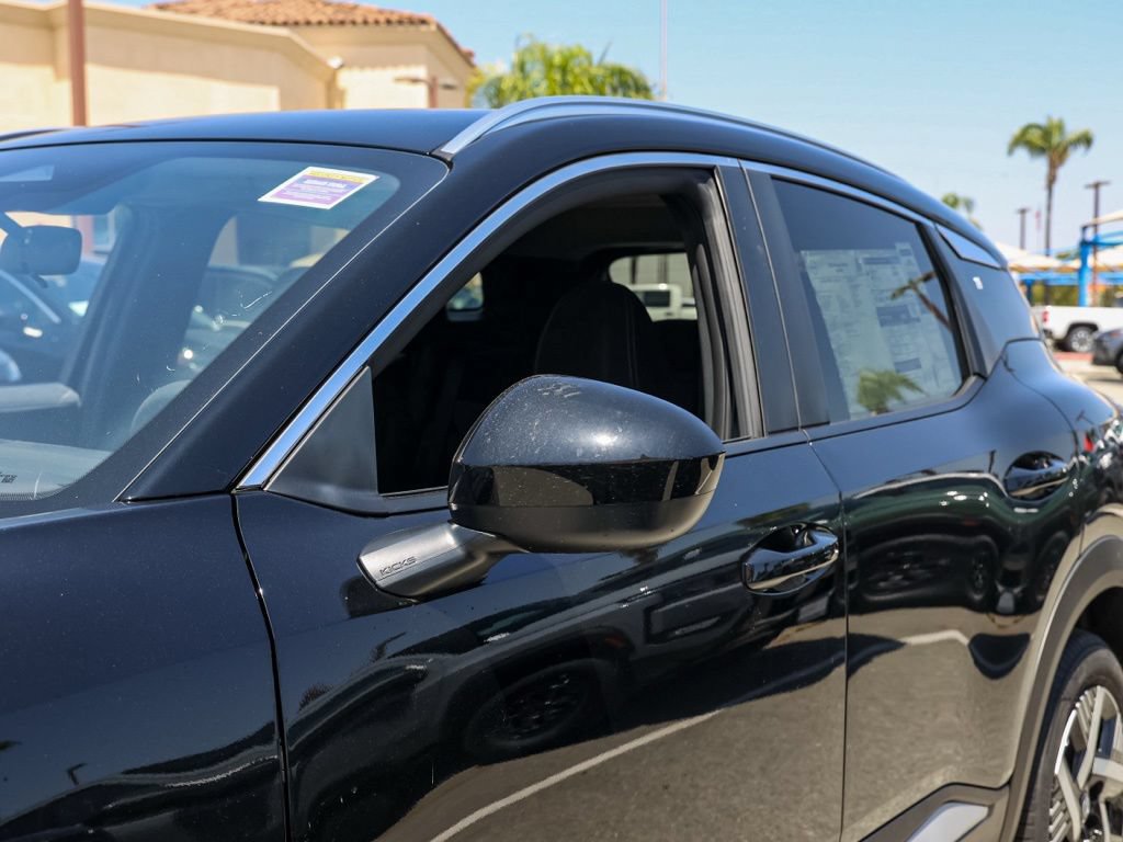New 2026 Nissan Kicks SV w/ SV Premium Package FWD image 12