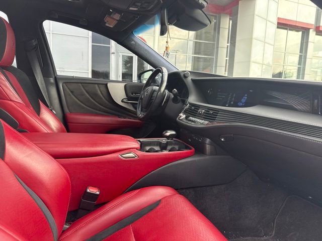 Used 2018 Lexus LS 500 F Sport w/ Accessory Package (Z2) AWD/4WD image 24