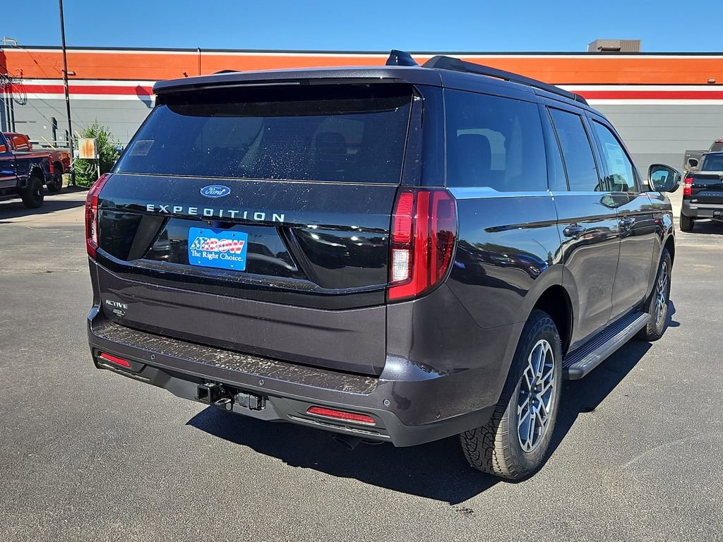 New 2025 Ford Expedition Active image 11