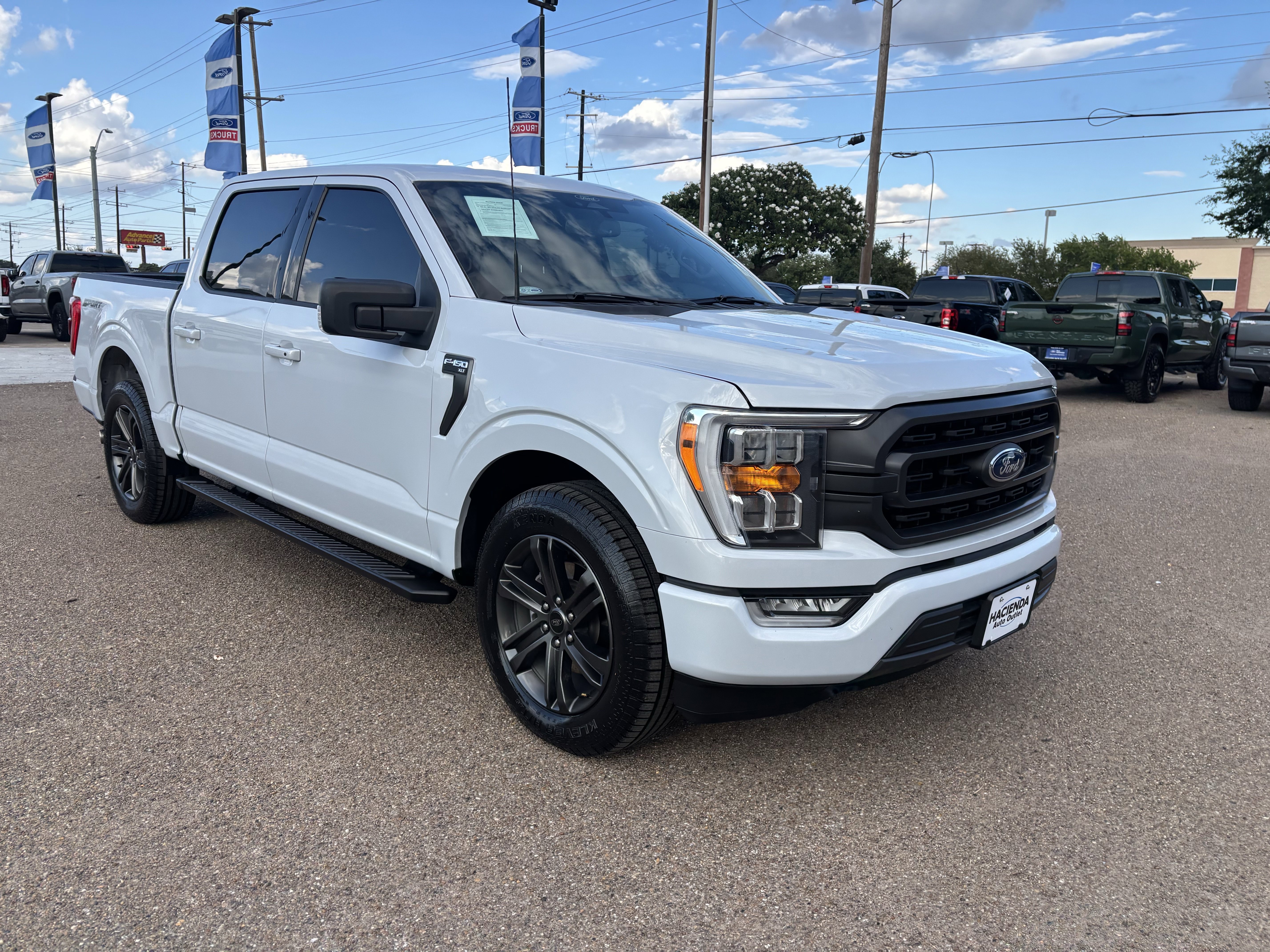 Certified 2022 Ford F150 XLT w/ Equipment Group 302A High image 5