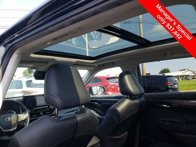 Used 2022 Toyota Highlander Platinum image 19